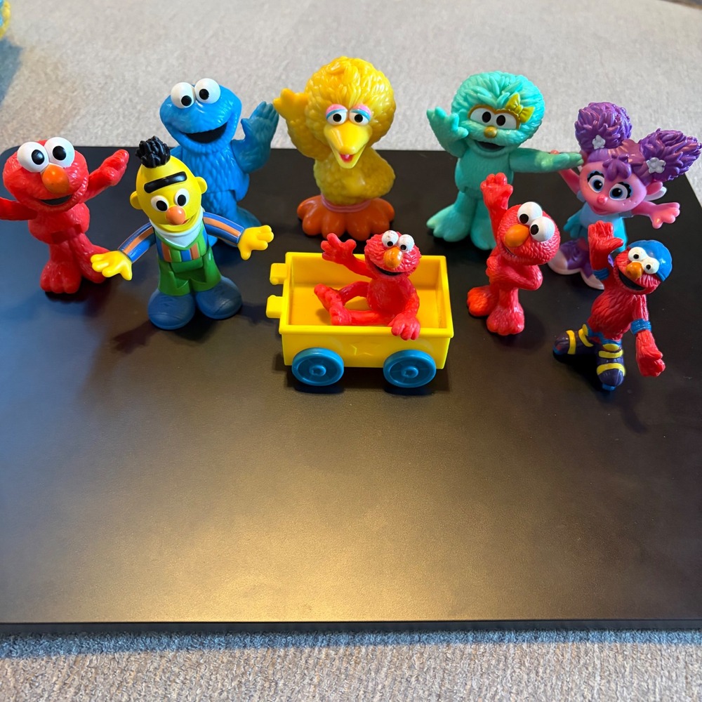 Sesame Street Figure Lot Elmo Cookie Monster Big Bird Bert Abby Cadabby 9pc